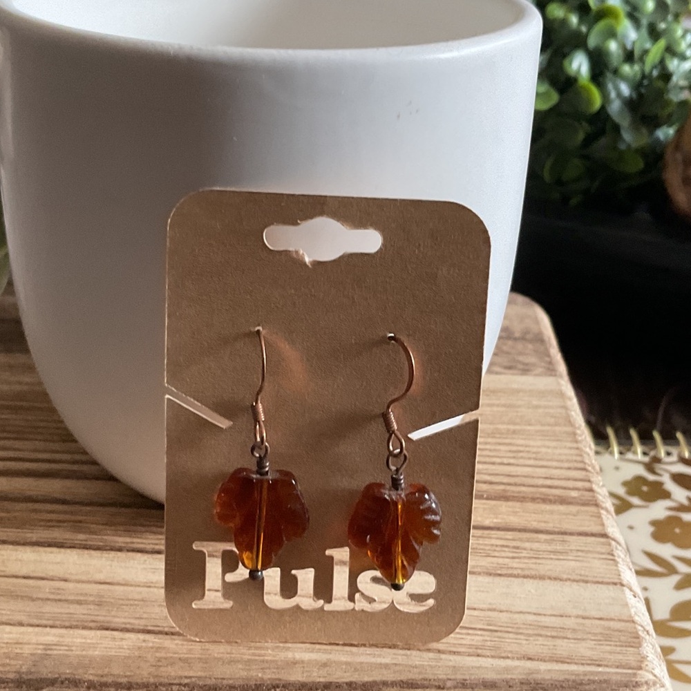 Pulse Amber Leaf Drop copper ear wires Earrings